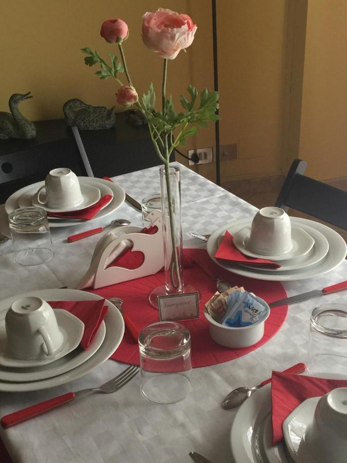 La Casa Di Isabella Loreto Bagian luar foto