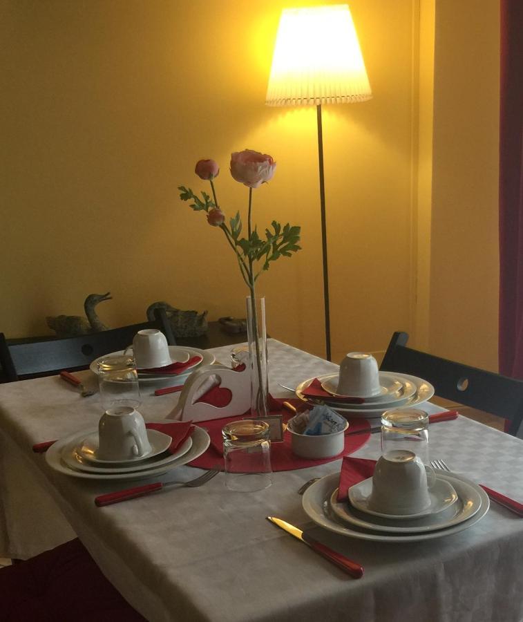 La Casa Di Isabella Loreto Bagian luar foto